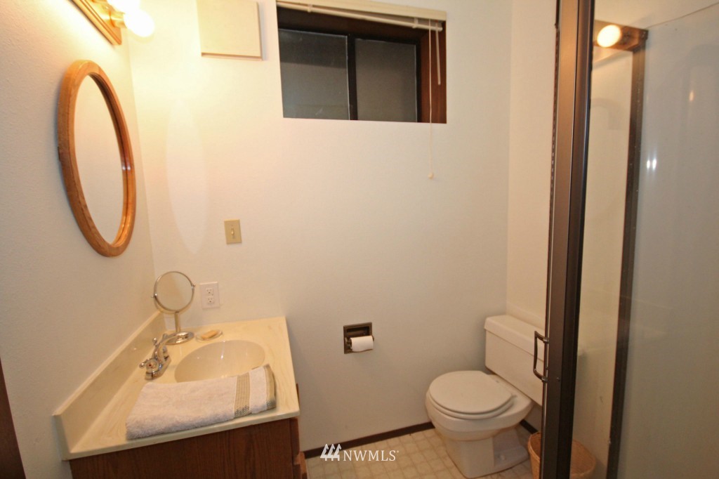 1420 Dayton Court Northeast Renton, WA 98056 - Photo 19 of 20