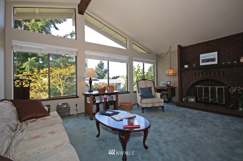 1420 Dayton Court Northeast Renton, WA 98056 - Photo 3 of 20