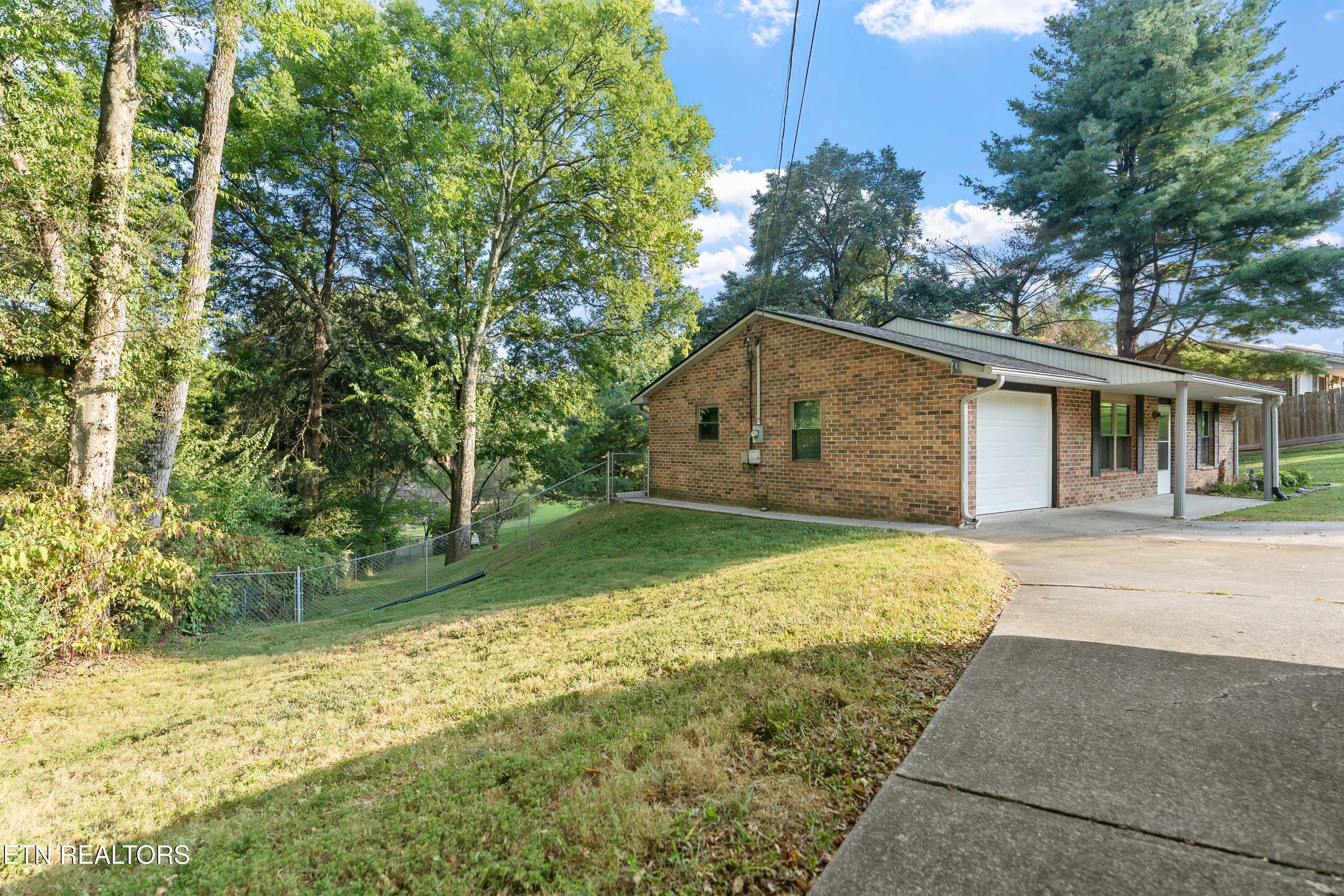 11318 Snyder Road Knoxville, TN 37932 - Photo 23 of 33 hardin valley knoxville home for sale