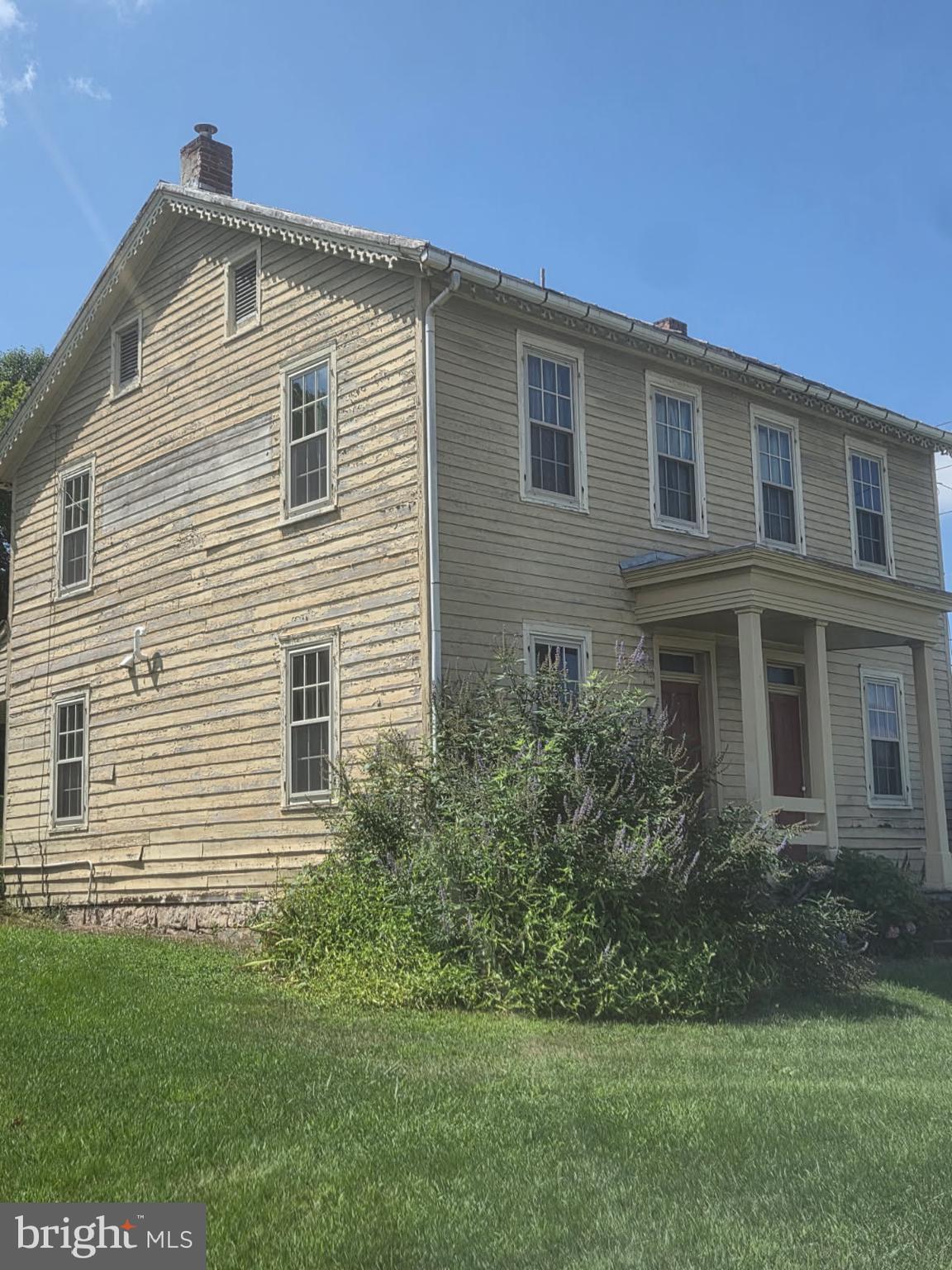 3 Orchard Road Liverpool, PA 17045 - Photo 4 of 17 FRONT