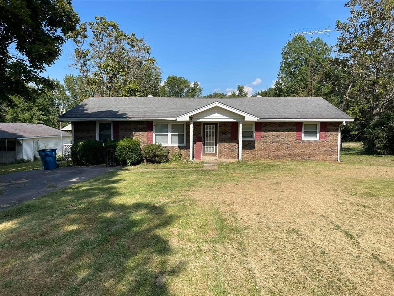 708 Pruitt Road Bowling Green, KY 42101 - Photo 1 of 1 Gallery Image 1