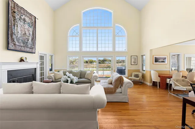 $3,095,000 | 46 A Tanners Neck Lane, Westhampton, NY 11977