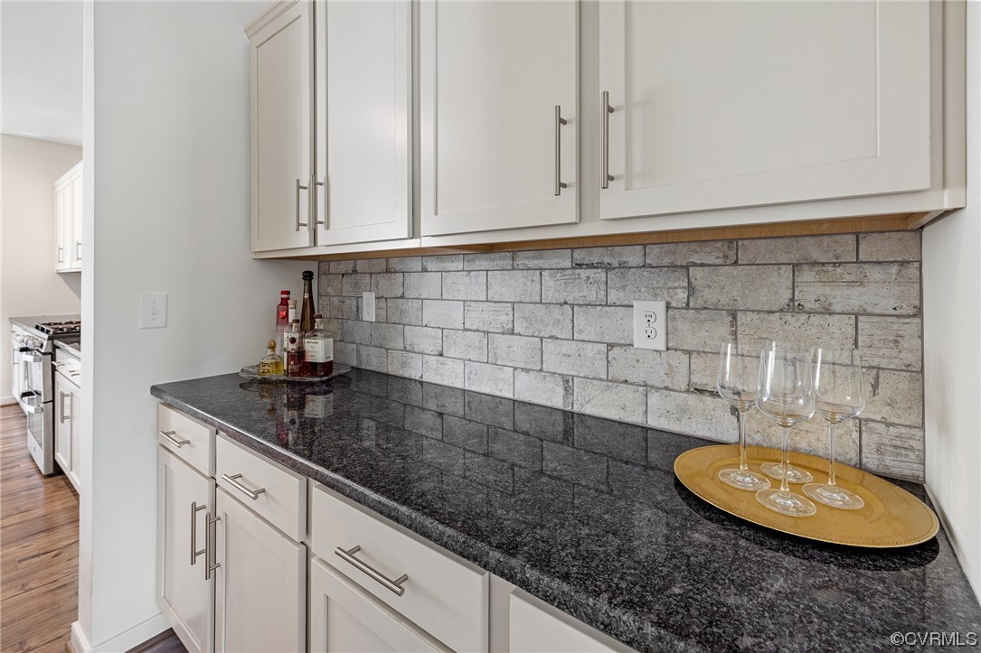 8125 Timberstone Drive Chesterfield, VA 23832 - Photo 8 of 34 a kitchen with a sink and cabinets