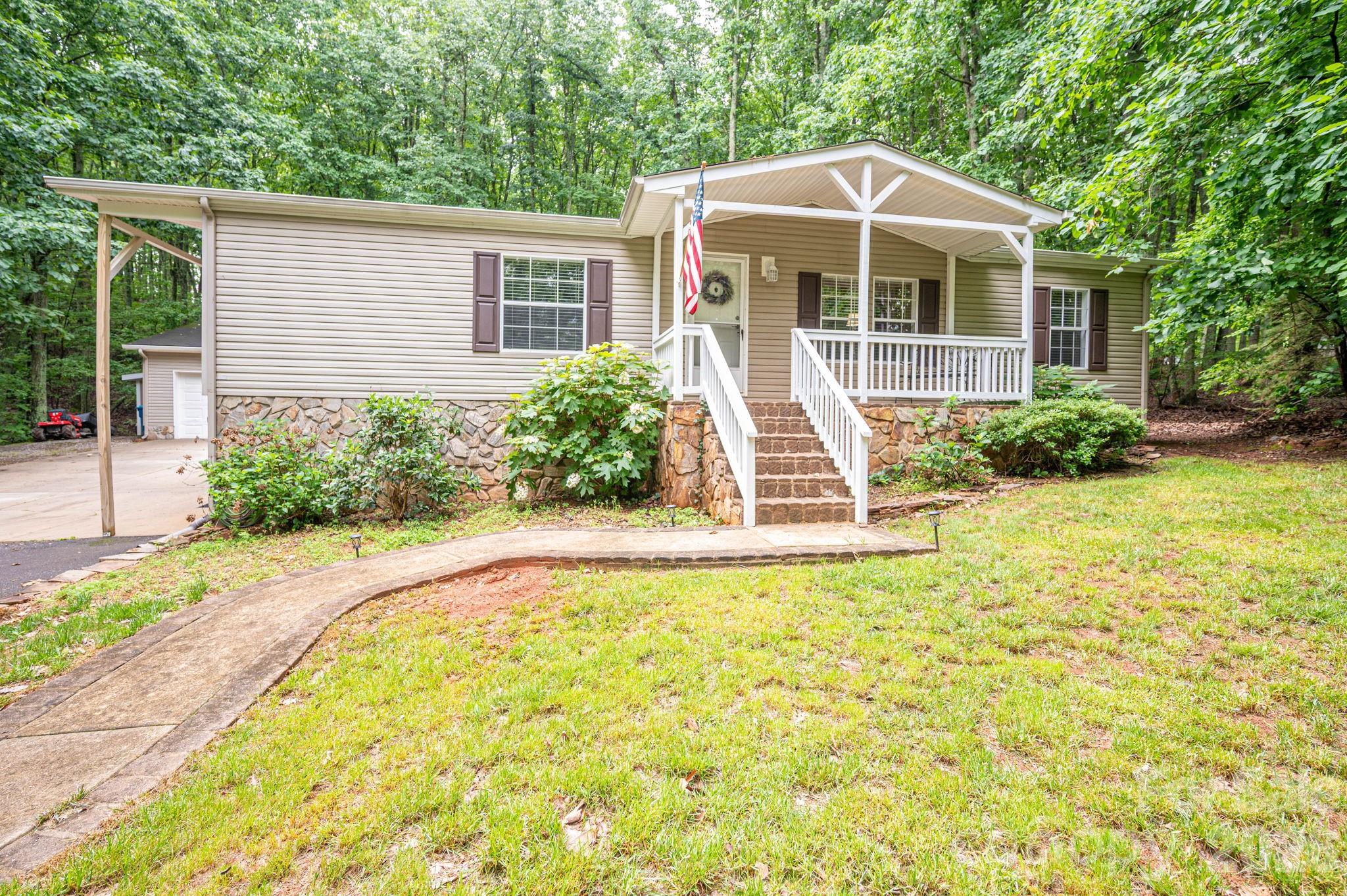5043 Pebble Stone Road Maiden, NC 28650 - Photo 6 of 43