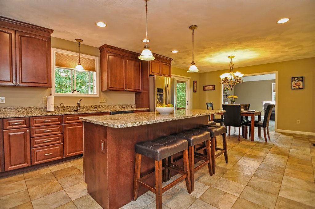 221 Simpson Road Marlborough, MA 01752 - Photo 11 of 30 Gallery Image 11