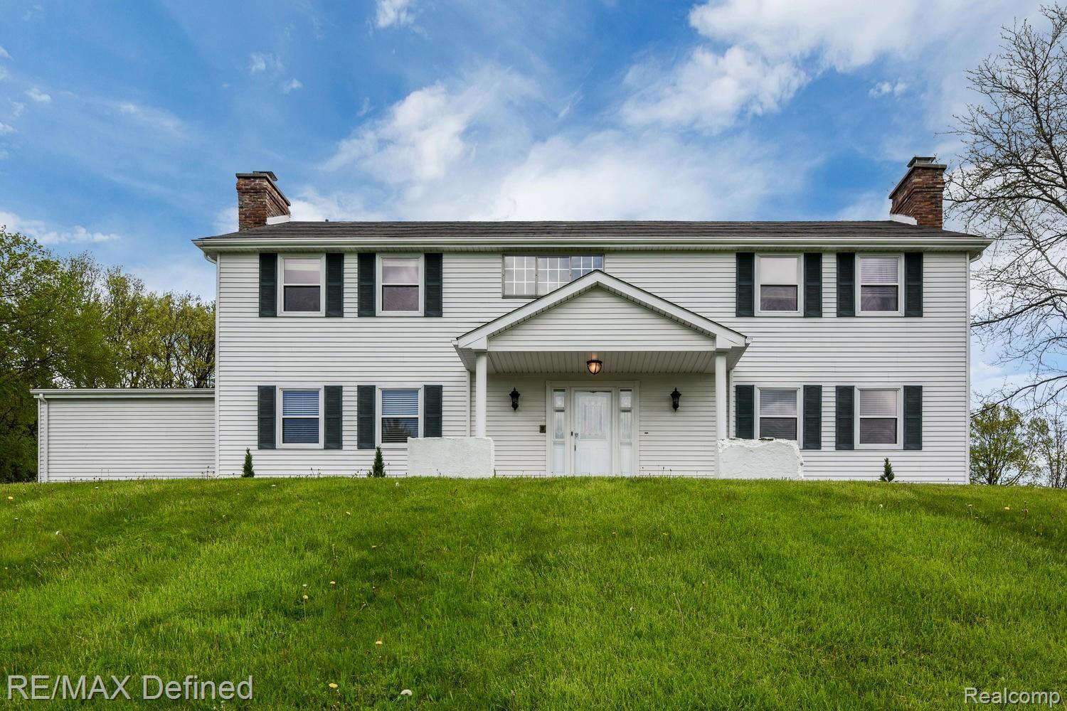 5879 Baldwin Road Oxford, MI 48371 - Photo 5 of 53 5879 Baldwin Rd Oxford MI-large-003-36-5879 Baldwin Rd Oxford MI00003-1500x1000-72dpi.jpg