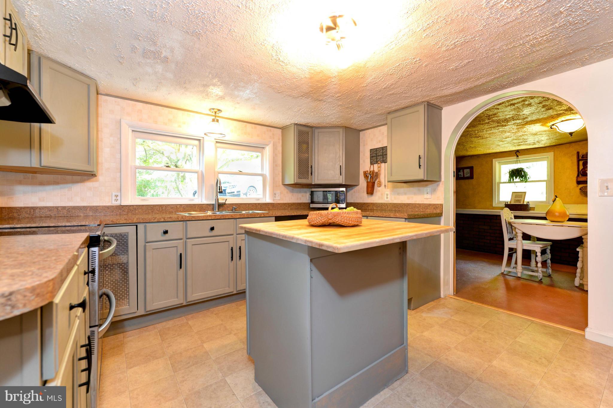 588 McKinneytown Road Elkton, MD 21921 - Photo 4 of 20 Kitchen