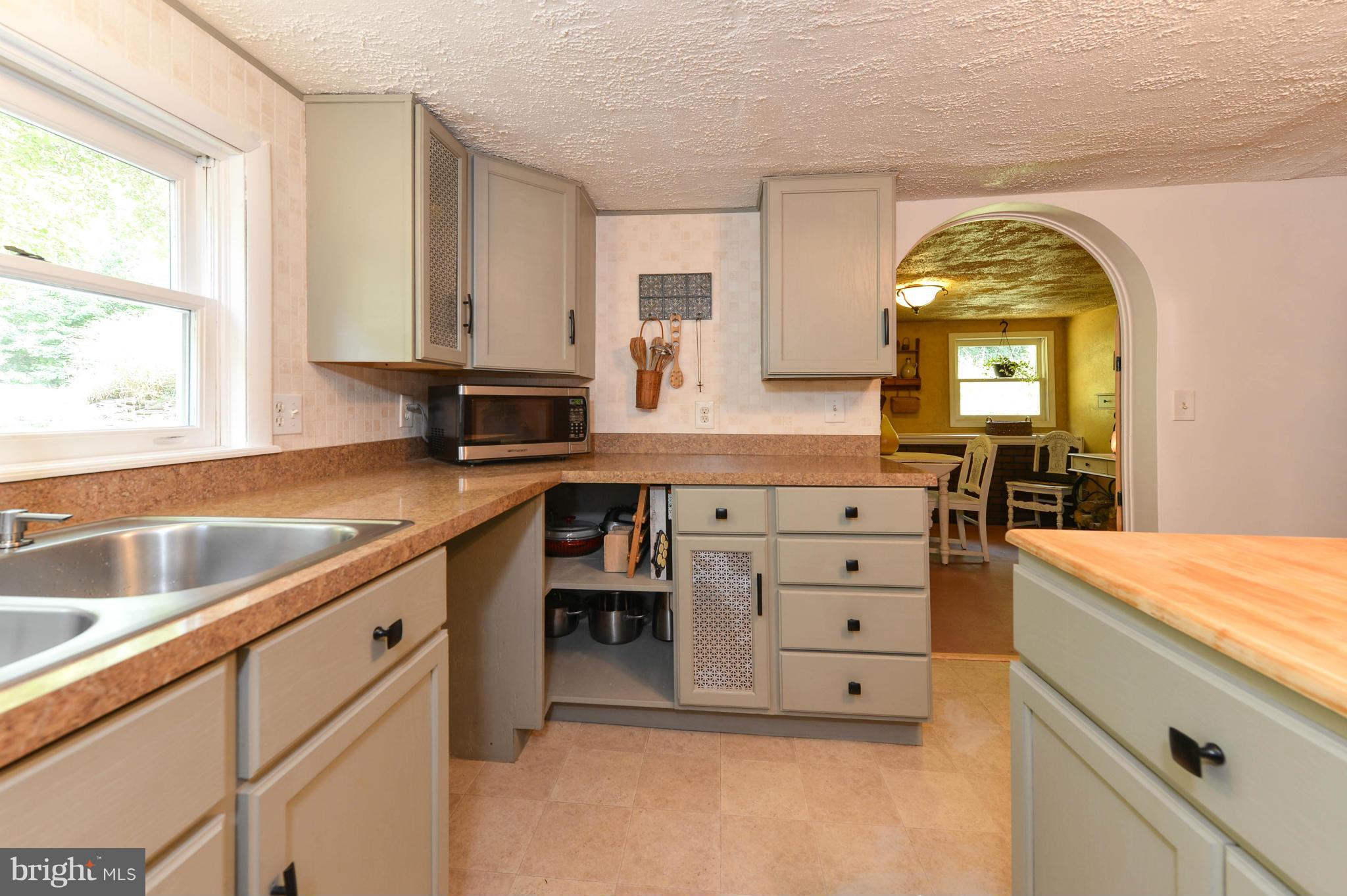 588 McKinneytown Road Elkton, MD 21921 - Photo 6 of 20 Kitchen