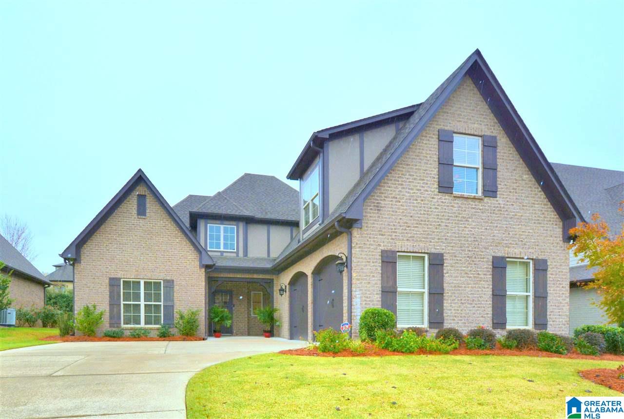 375 Strathaven Drive Pelham, AL 35124 - Photo 2 of 43