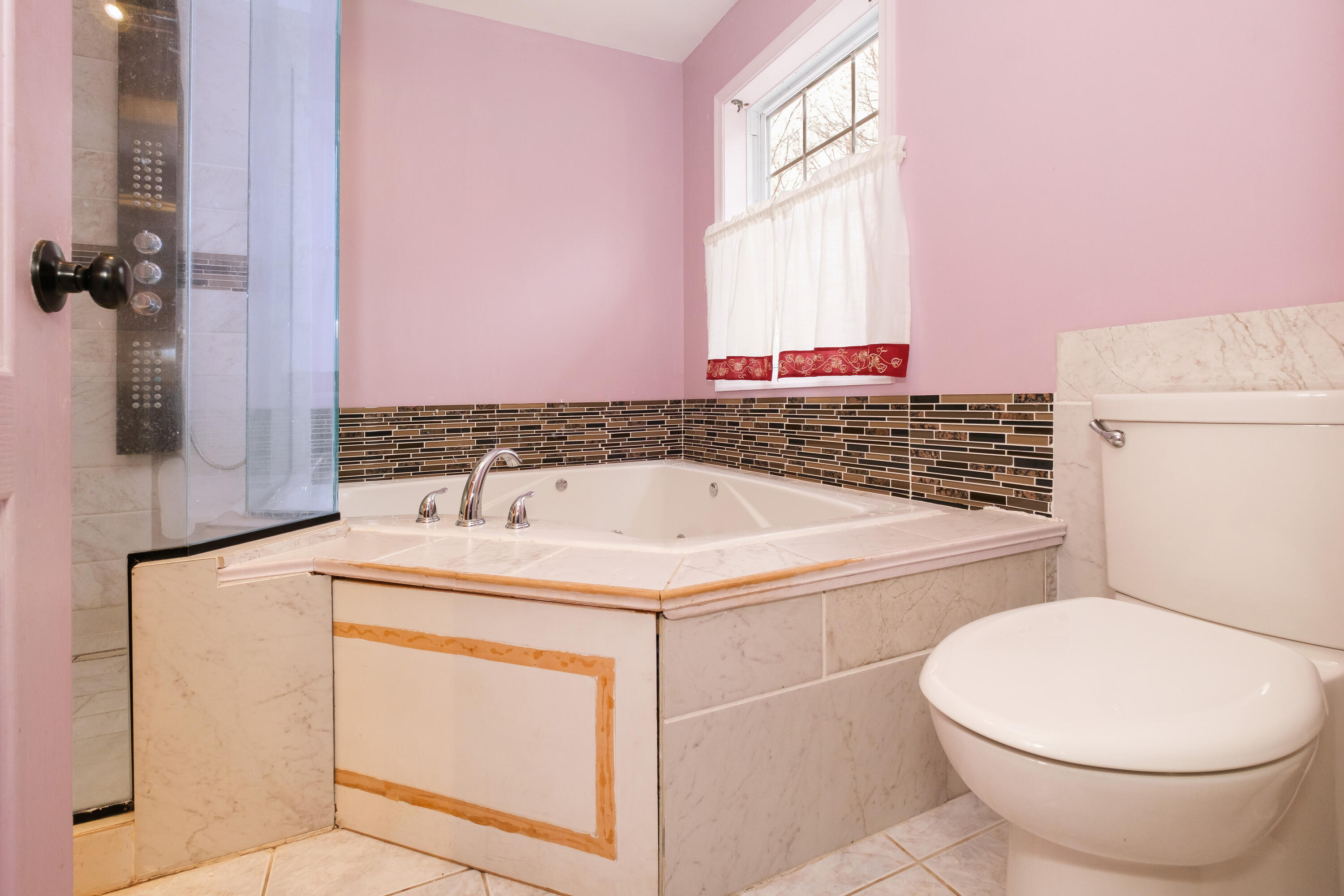 2113 Laurel Ridge Road East Stroudsburg, PA 18302 - Photo 26 of 56 2113LRRKW30