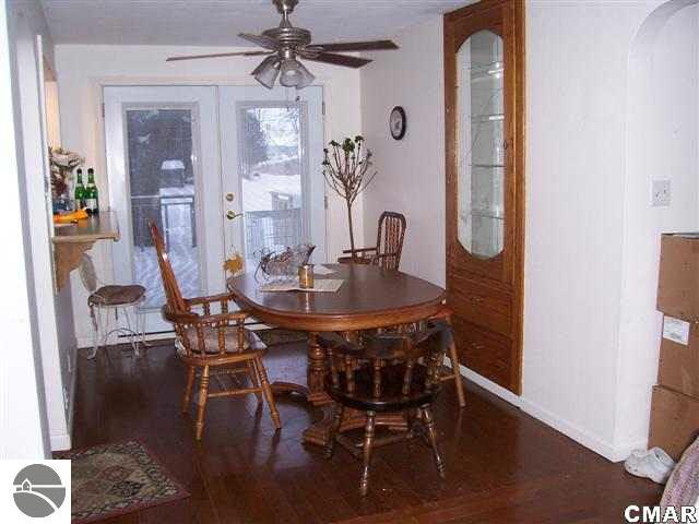 3062 East Colonville Road Clare, MI 48617 - Photo 4 of 9 1768906-3.JPG