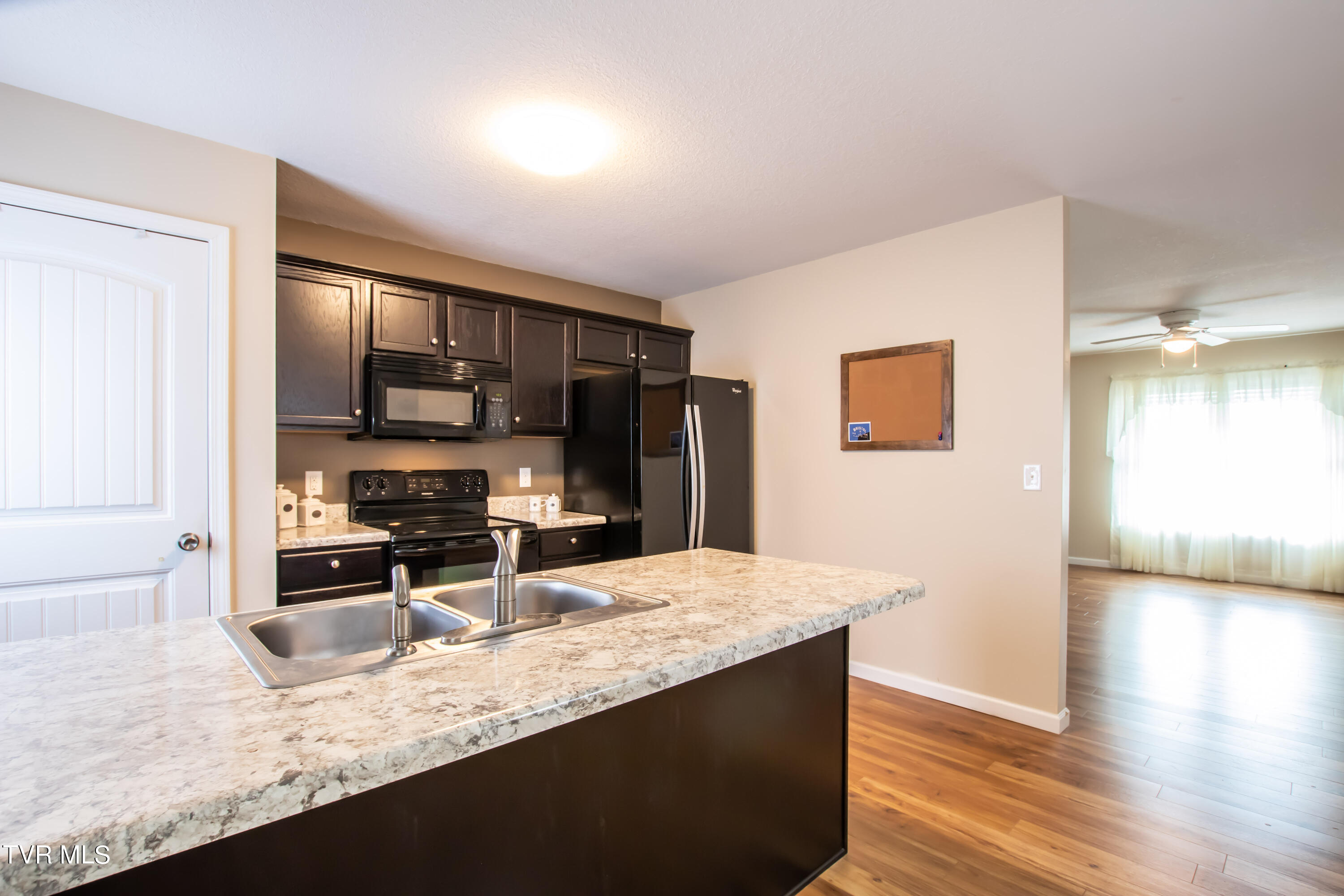 106 May Apple Road Bluff City, TN 37618 - Photo 21 of 41 Kitchen
