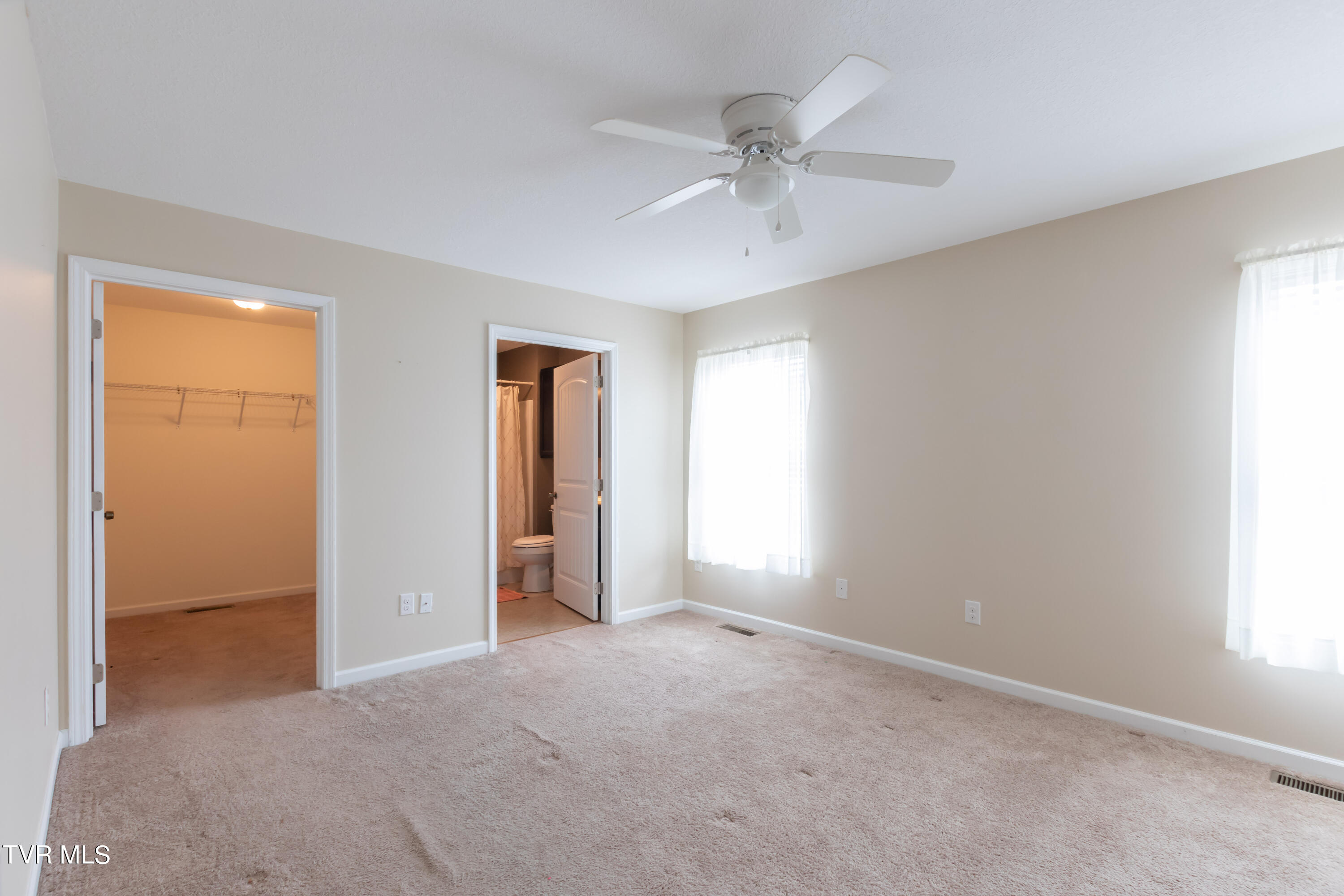 106 May Apple Road Bluff City, TN 37618 - Photo 27 of 41 Primary Suit