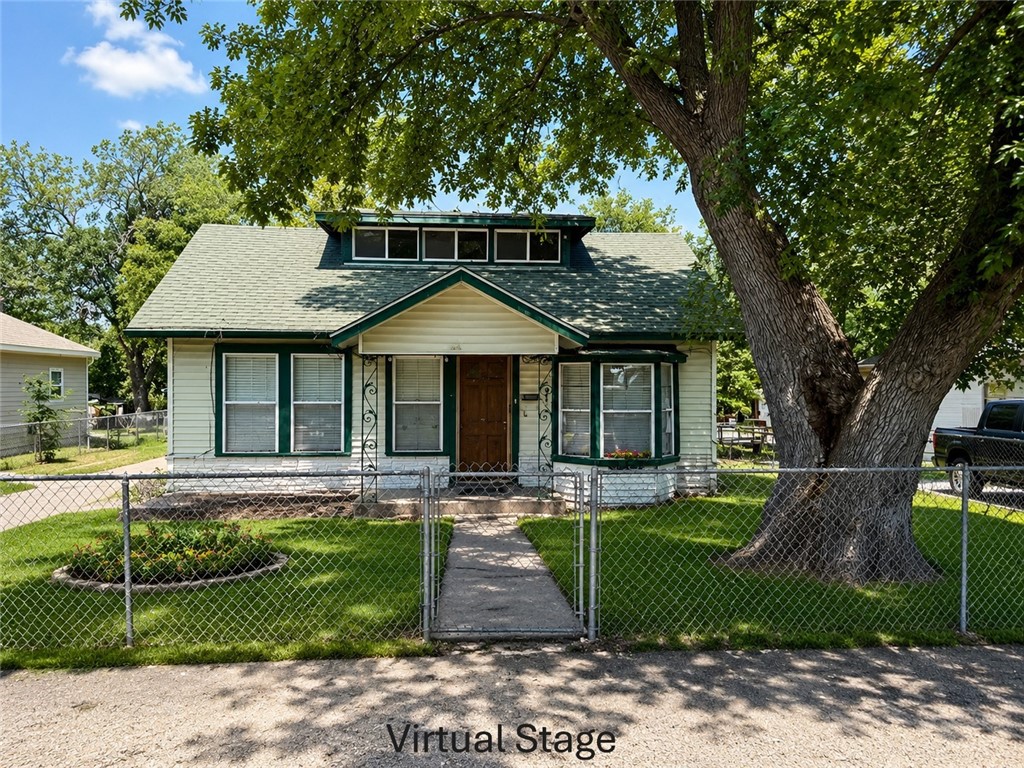 111 Dunbar Street Refugio, TX 78377 - Photo 1 of 23