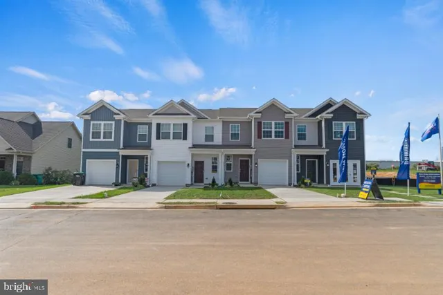 $1,699 | 156 Rae Court, Luray, VA 22835