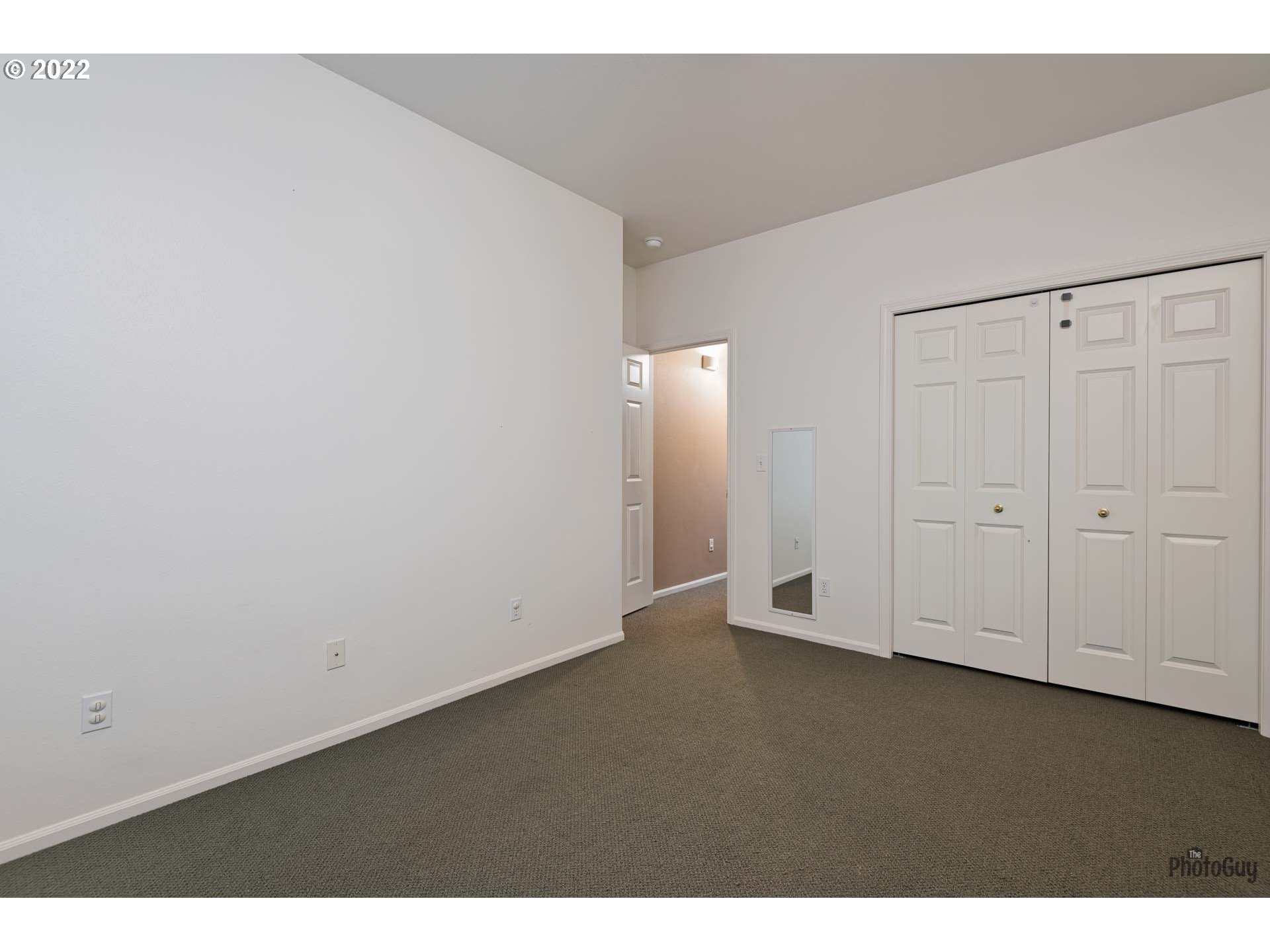 818 South 67th Street Springfield, OR 97478 - Photo 24 of 32 a view of an empty room