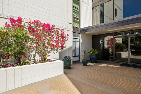 $1,075,000 | 225 Virginia Avenue, Unit 3D, San Mateo, CA 94402