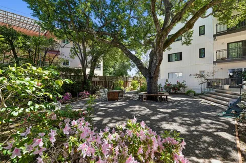 $1,075,000 | 225 Virginia Avenue, Unit 3D, San Mateo, CA 94402
