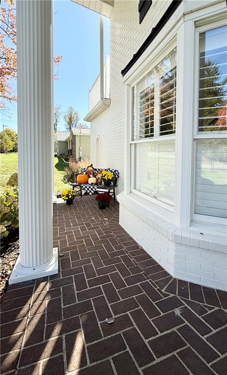 124 Ritter Road Sewickley, PA 15143 - Photo 5 of 50 Gallery Image 5