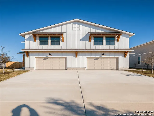 $1,595 | 10223 Tulipwood Run, Unit 1, San Antonio, TX 78252