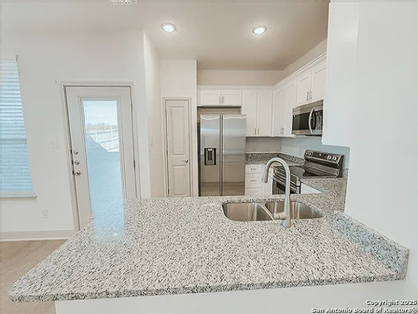 $1,495 | 10223 Tulipwood Run, Unit 1, San Antonio, TX 78252