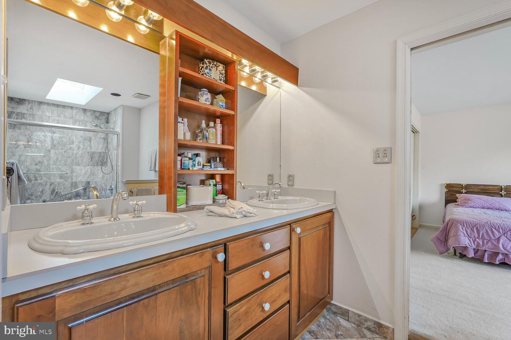 11701 Popes Head Road Fairfax, VA 22030 - Photo 29 of 43 Gallery Image 29