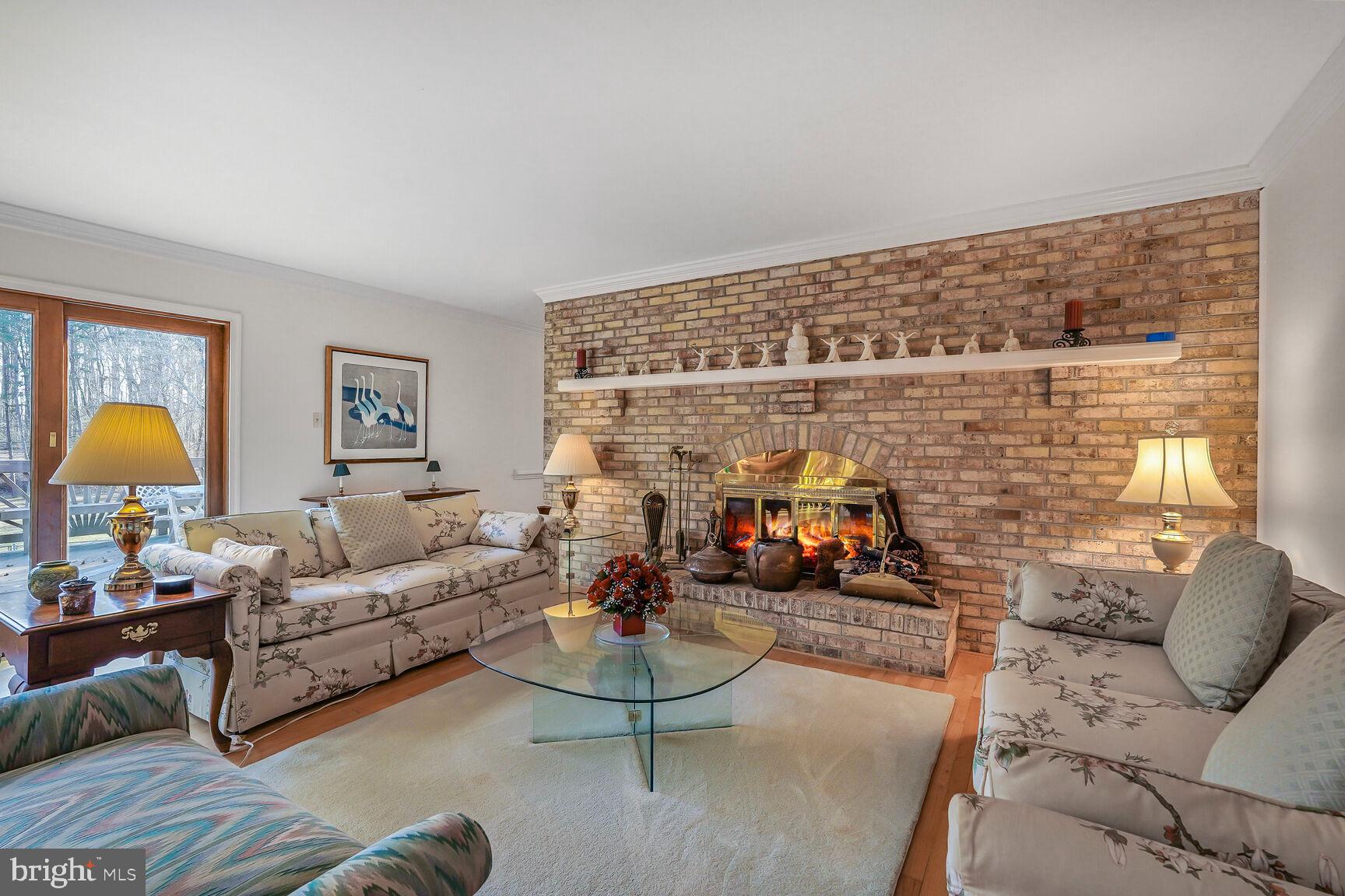 11701 Popes Head Road Fairfax, VA 22030 - Photo 8 of 43 Gallery Image 8