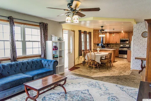 $195,000 | 709 Hamilton Avenue, Quincy, IL 62305