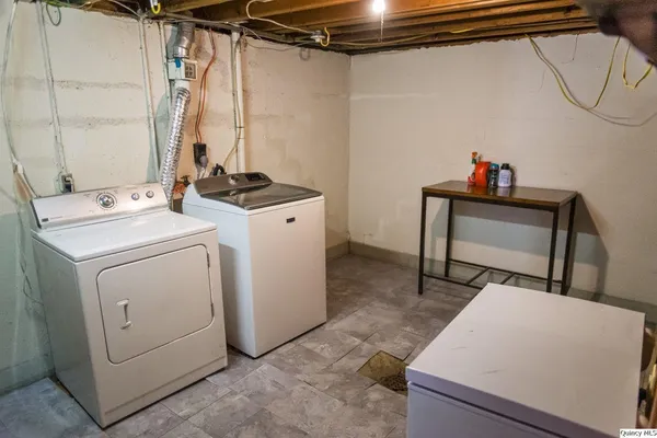 $195,000 | 709 Hamilton Avenue, Quincy, IL 62305