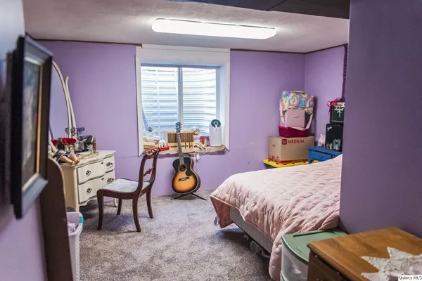 $195,000 | 709 Hamilton Avenue, Quincy, IL 62305
