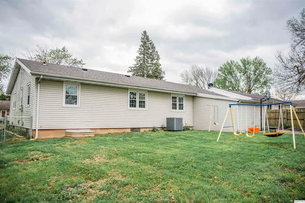 $195,000 | 709 Hamilton Avenue, Quincy, IL 62305