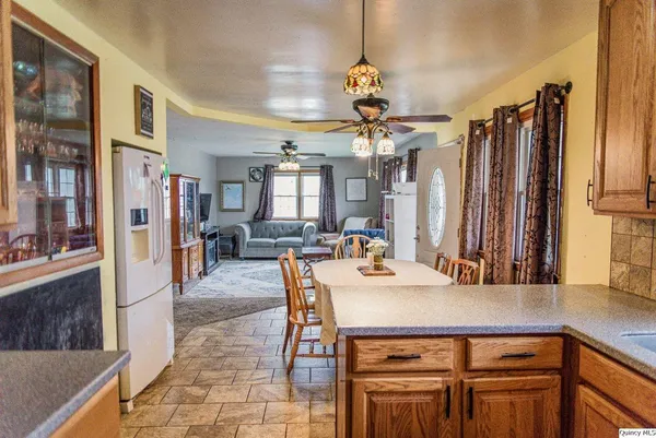 $195,000 | 709 Hamilton Avenue, Quincy, IL 62305