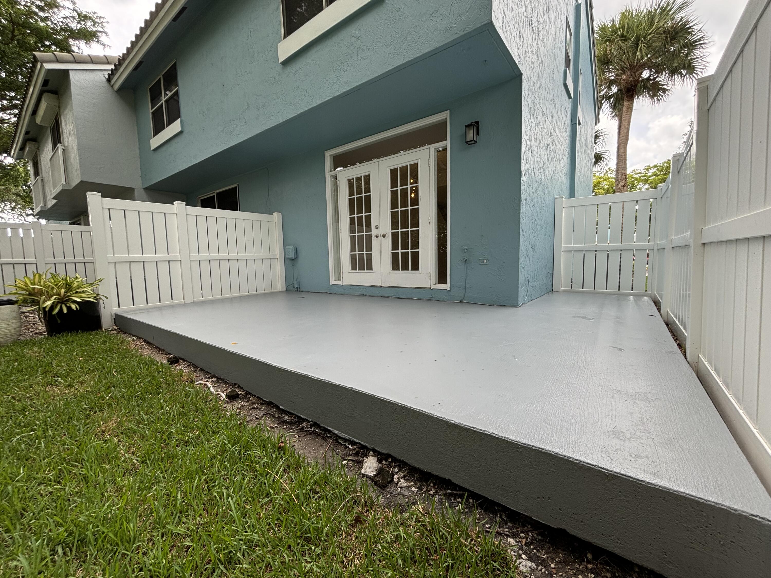 830 Jeffery Street, Unit 830 Boca Raton, FL 33487 - Photo 11 of 28 Larger oversized private patio
