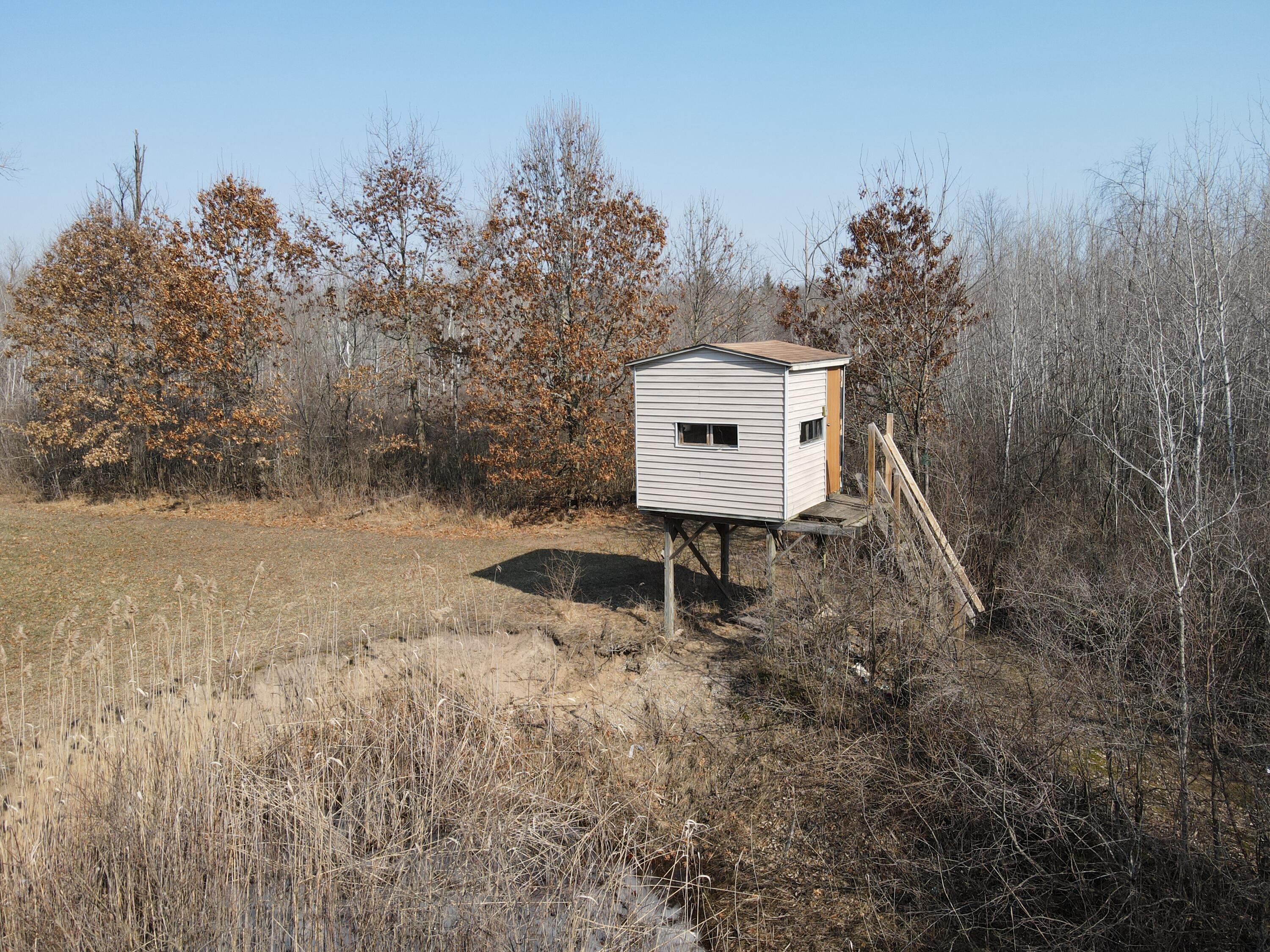 -vl North Huron Road Pinconning, MI 48650 - Photo 5 of 20 DJI_0031