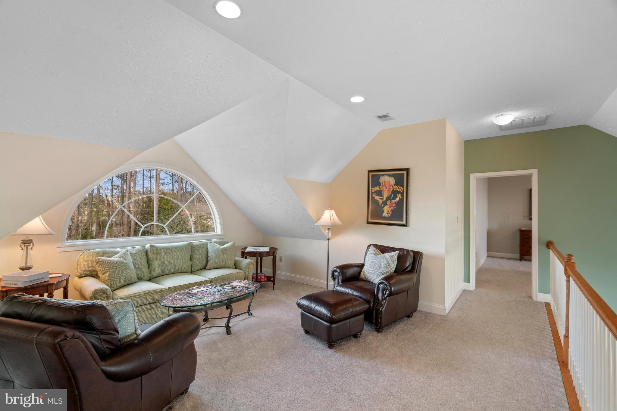 12295 Potomac View Road Newburg, MD 20664 - Photo 38 of 70 Loft Area Overlooking Family Roon