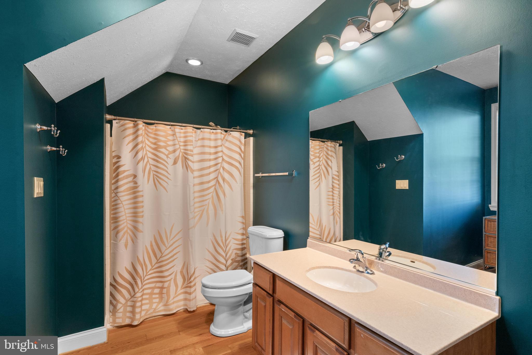 12295 Potomac View Road Newburg, MD 20664 - Photo 43 of 70 Upper Level - Bedroom 2 Full Bath