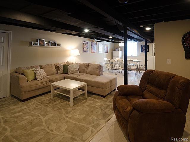 18160 Beverly Road Franklin, MI 48025 - Photo 27 of 38 47_28.jpg