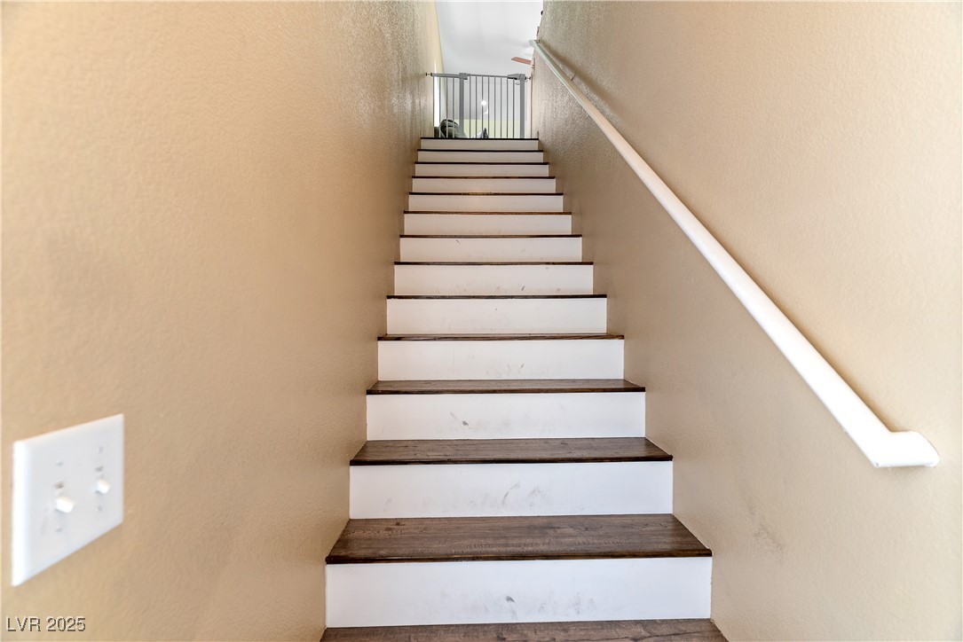 7553 Durham Hall Avenue, Unit 201 Las Vegas, NV 89130 - Photo 4 of 18