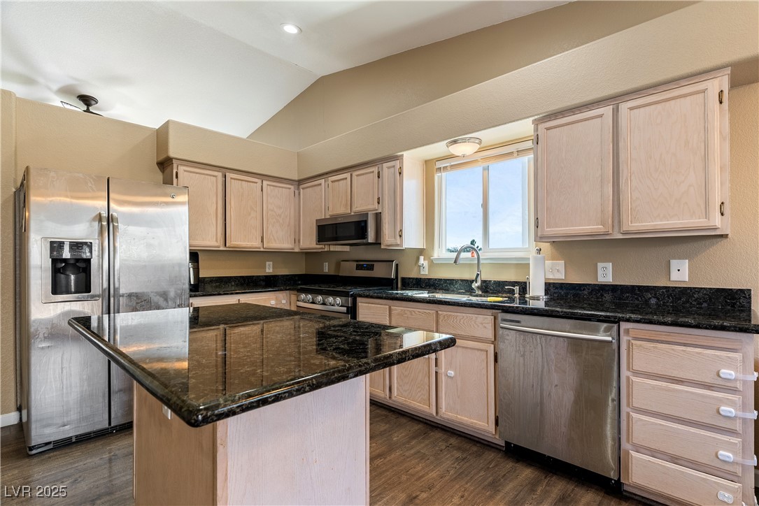 7553 Durham Hall Avenue, Unit 201 Las Vegas, NV 89130 - Photo 9 of 18