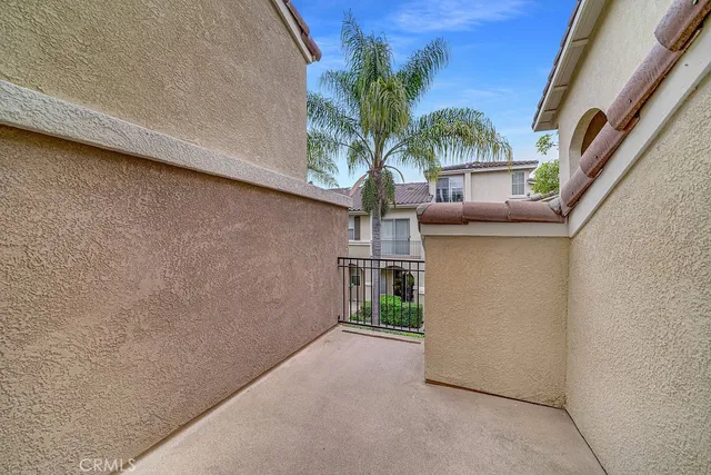 $3,000 | 1402 Elk Grove, Irvine, CA 92618