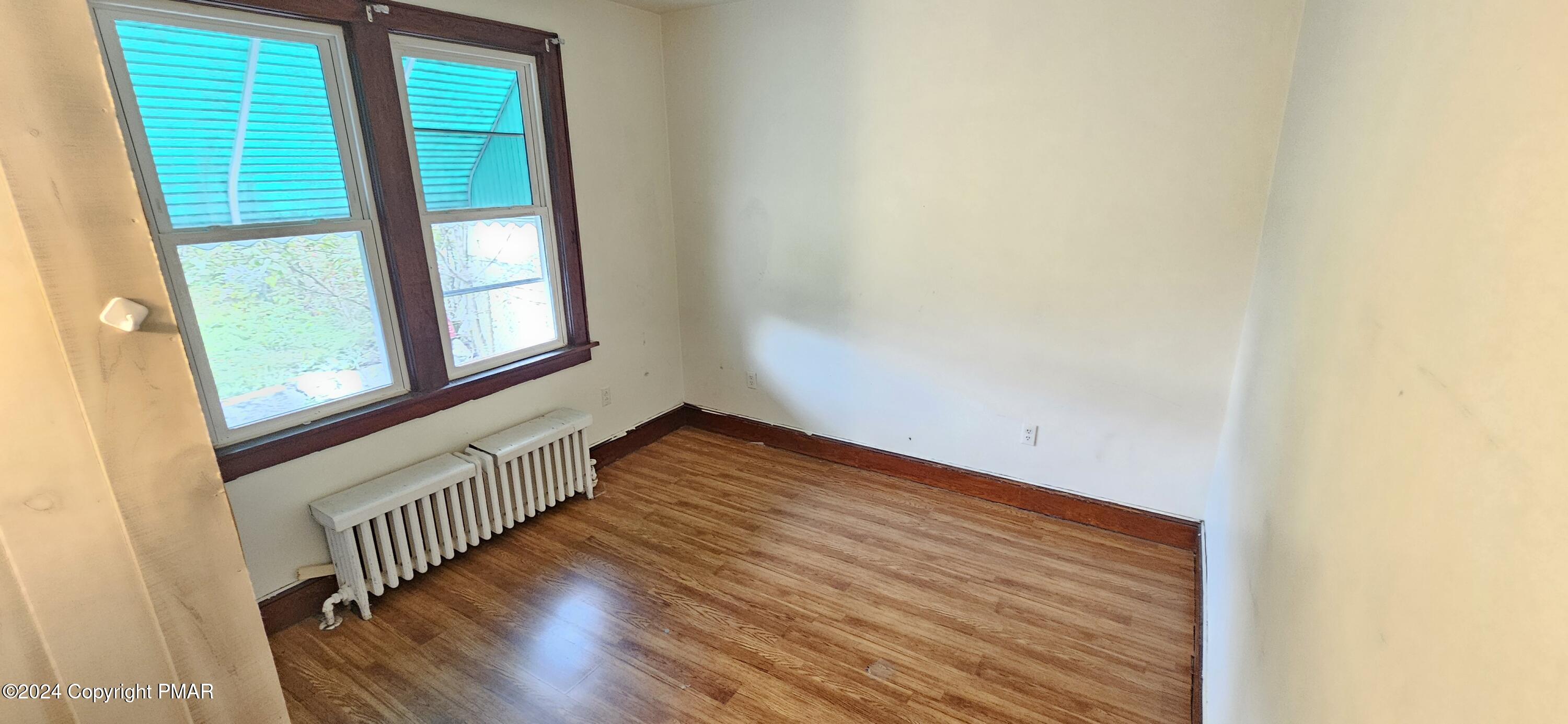 585 Arthur Street Hazleton, PA 18201 - Photo 5 of 14 PAGE 11