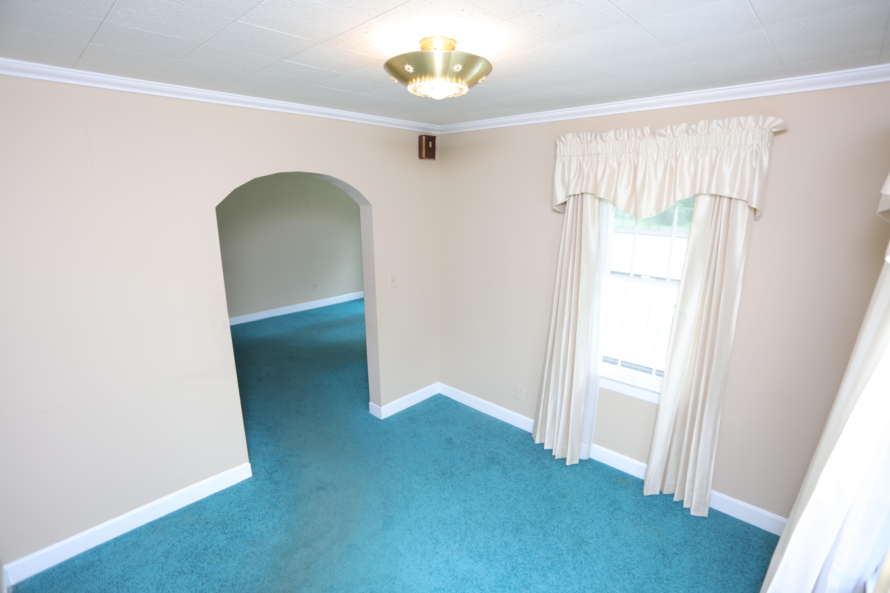 401 North Moore Road Chattanooga, TN 37411 - Photo 7 of 24 Dining Room