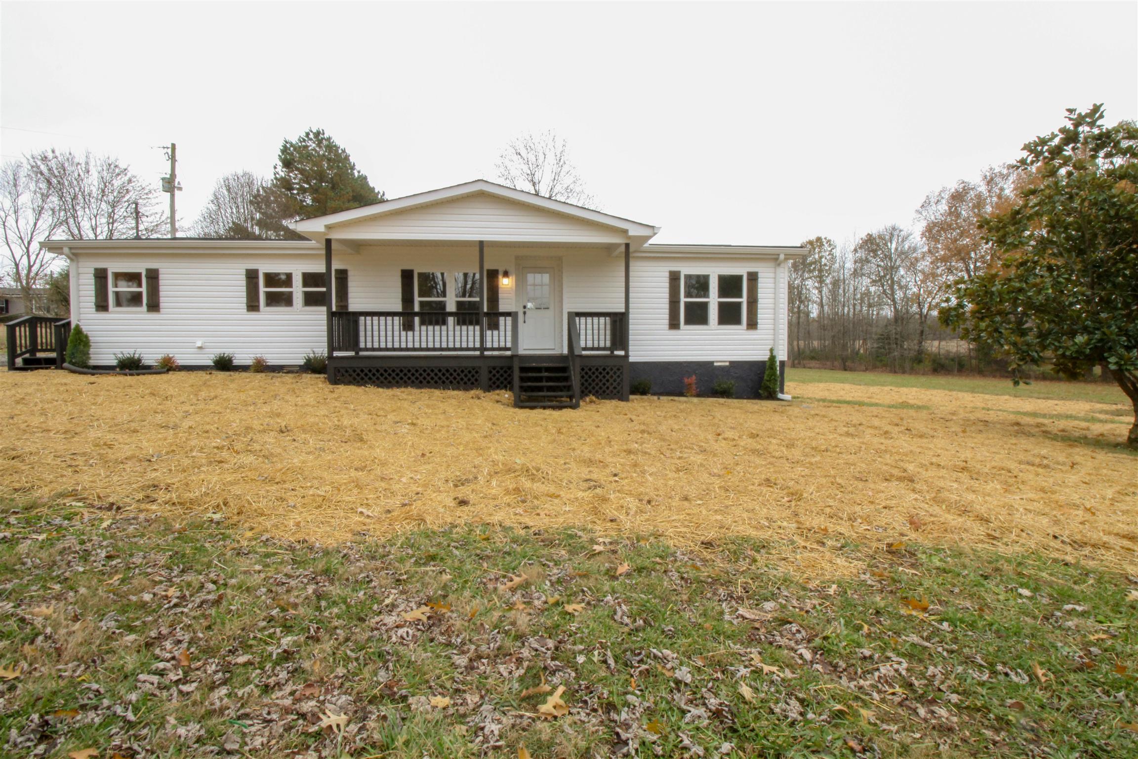 5647 Hopewell Road Springfield, TN 37172 - Photo 1 of 12 a front view of a house with a yard