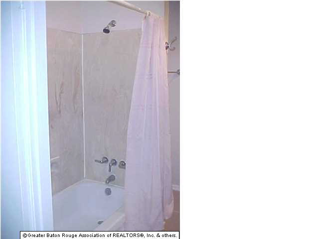 558 South Flannery Road, Unit A Baton Rouge, LA 70815 - Photo 20 of 26 Gallery Image 20