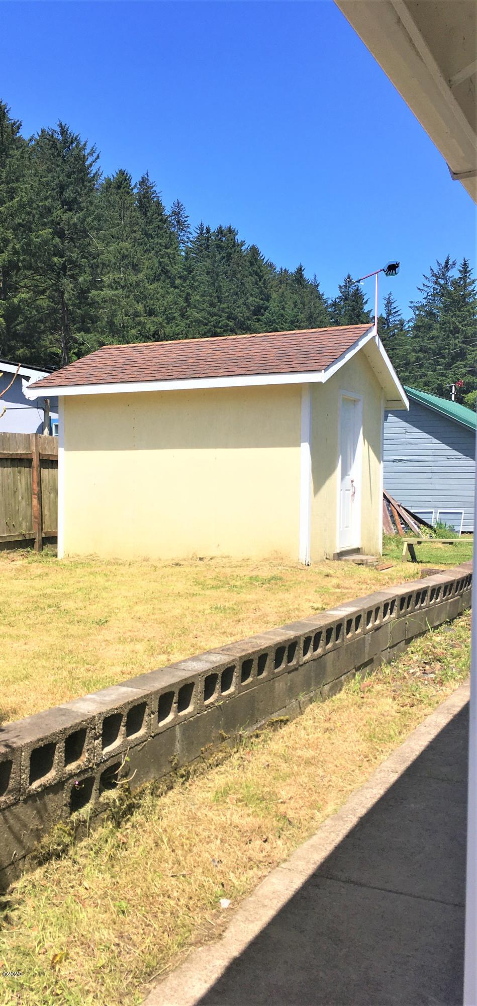 33320 Ferry Street Cloverdale, OR 97112 - Photo 11 of 12 Shed