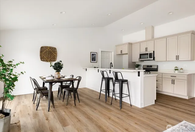 $699,500 | 4817 Lawrence Lane, Freeland, WA 98249