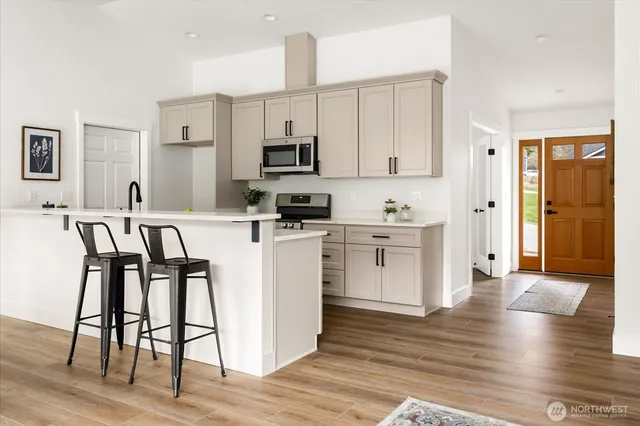 $699,500 | 4817 Lawrence Lane, Freeland, WA 98249