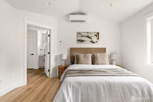 $699,500 | 4817 Lawrence Lane, Freeland, WA 98249