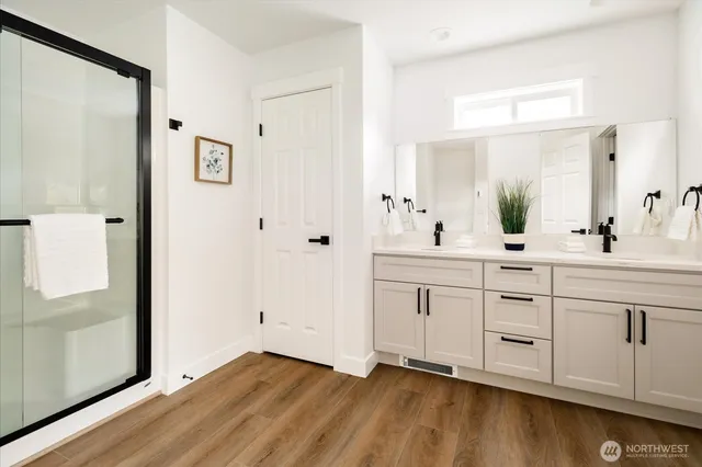 $699,500 | 4817 Lawrence Lane, Freeland, WA 98249