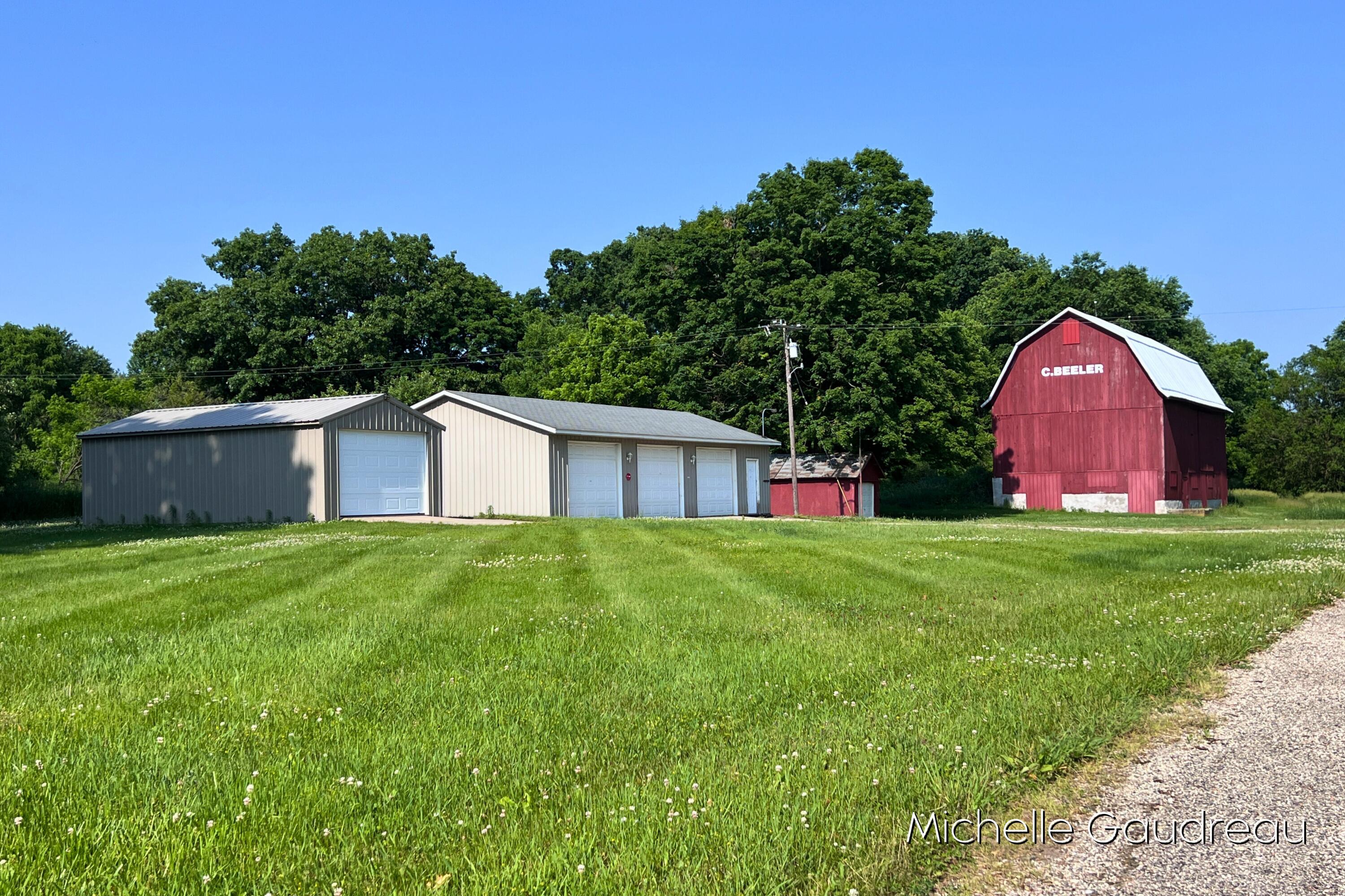 4756 Robertson Road Middleville, MI 49333 - Photo 12 of 14 Barns
